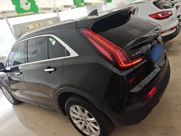 Cadillac XT4 2021