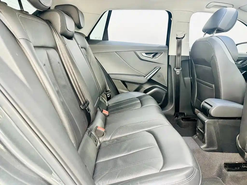 Audi Q2L 2022