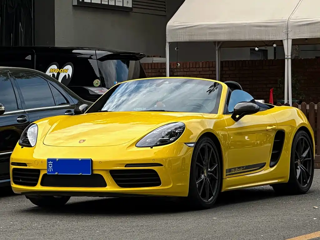 Porsche Boxster 2022 — фото 1