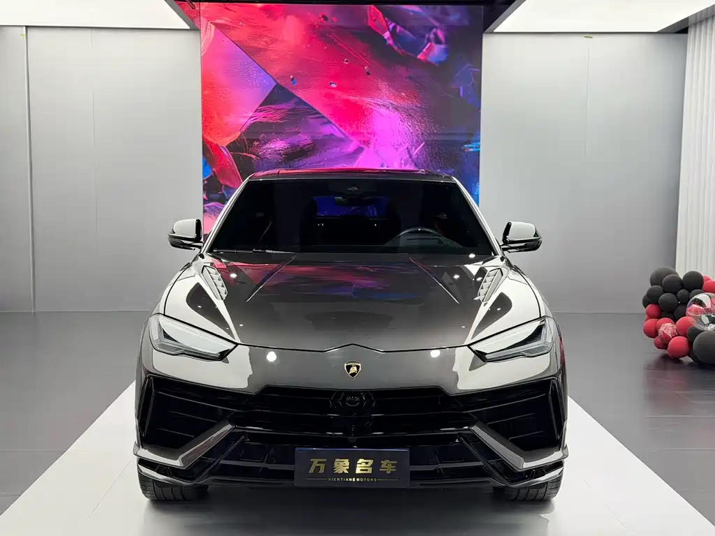 Lamborghini Urus 2024 — фото 2