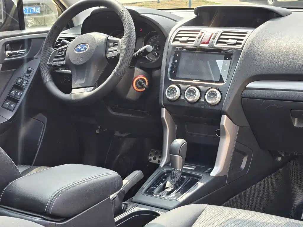 Subaru Forester 2016 — фото 10