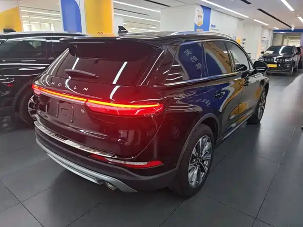 Lincoln Corsair 2021