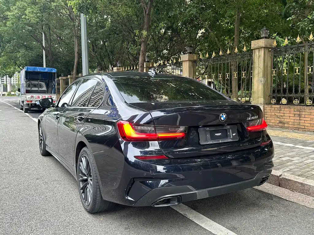 BMW 3 Series 2020