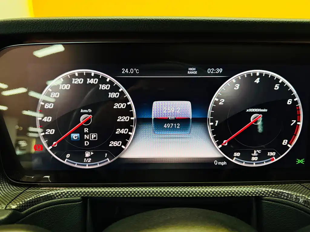 Mercedes-Benz G-Class 2019 — фото 16