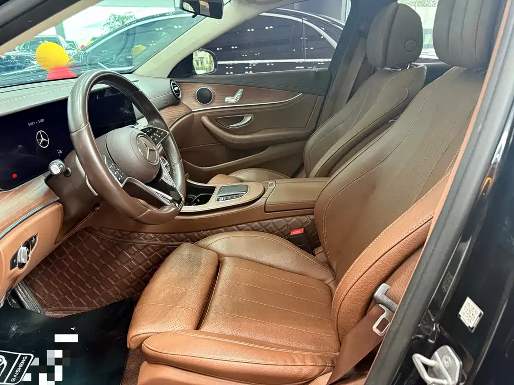 Mercedes-Benz E-Class 2022