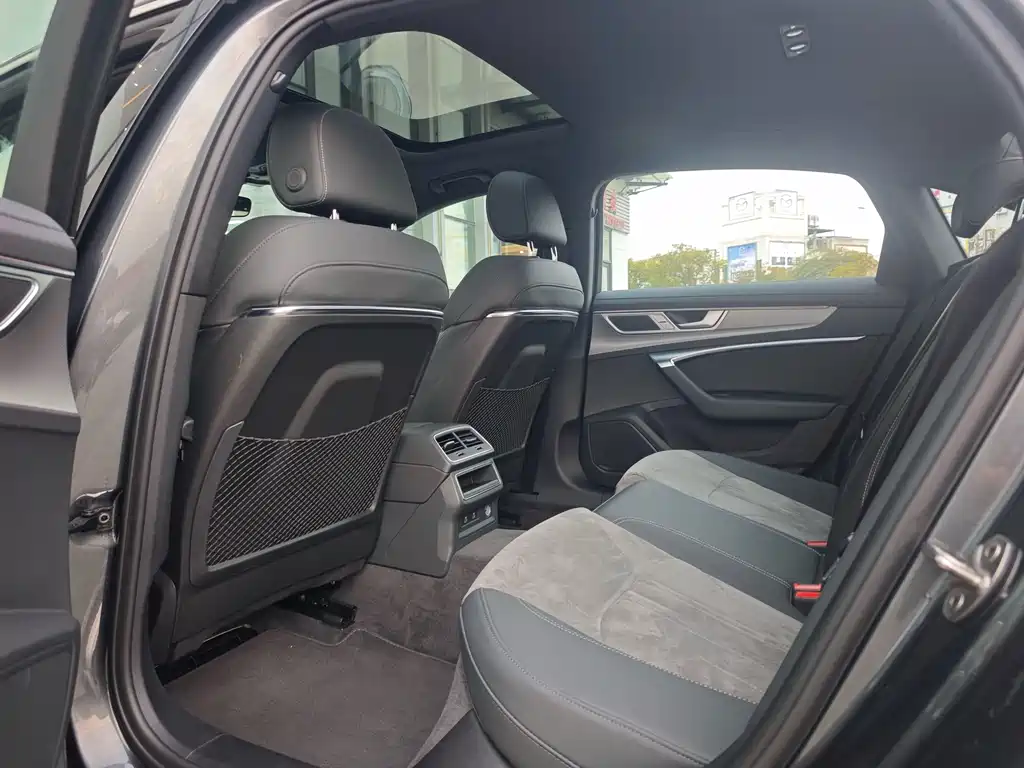 Audi A6L 2023