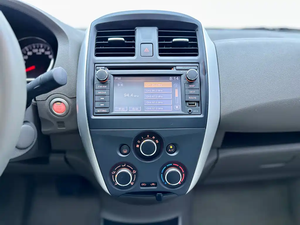 Nissan Sunny 2015 — фото 8