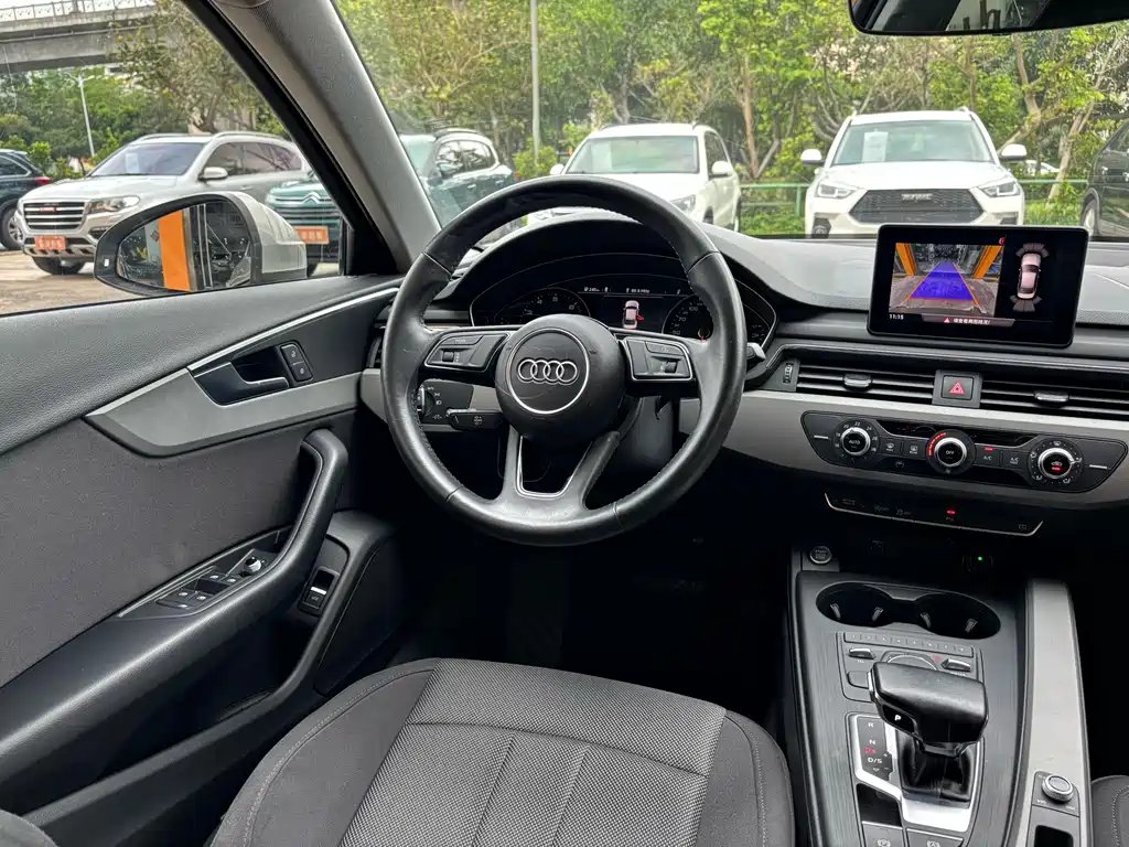 Audi A4L 2018 — фото 15