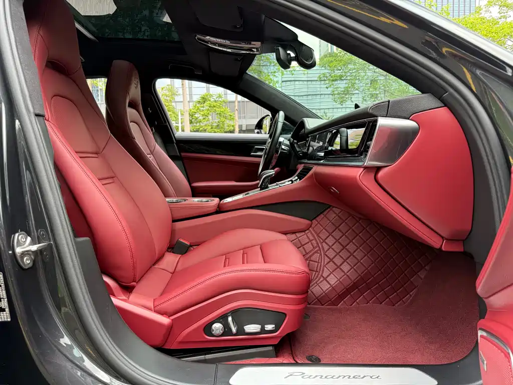 Porsche Panamera 2018 — фото 16