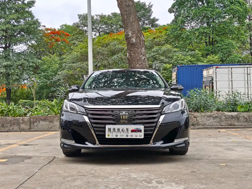 Toyota Crown 2019 — фото 2