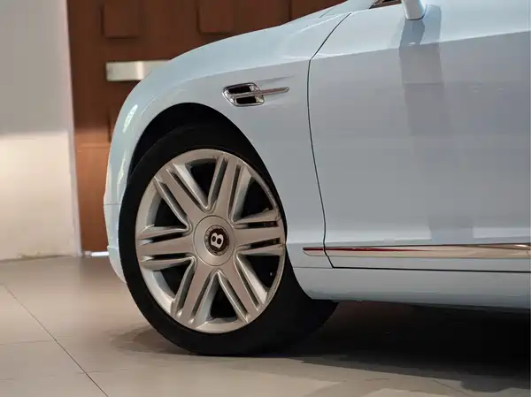 Bentley Continental 2017