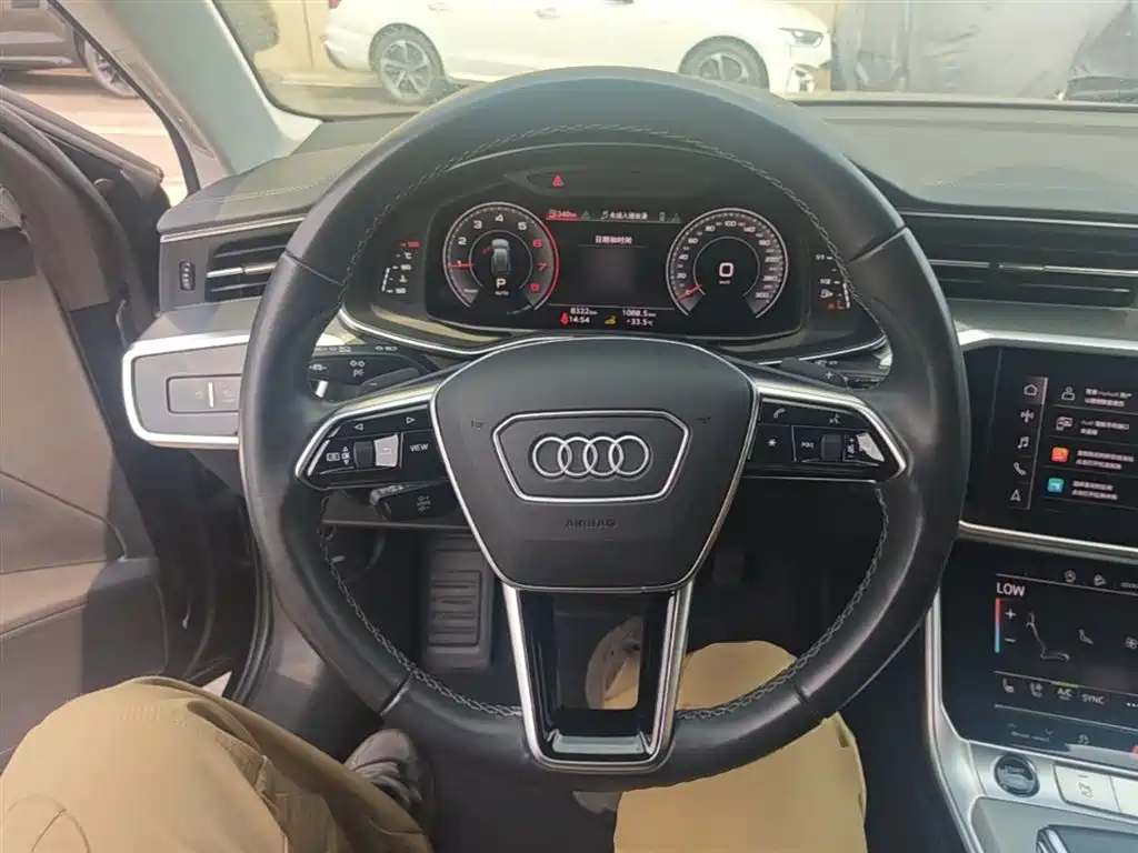 Audi A6 2024 — фото 11