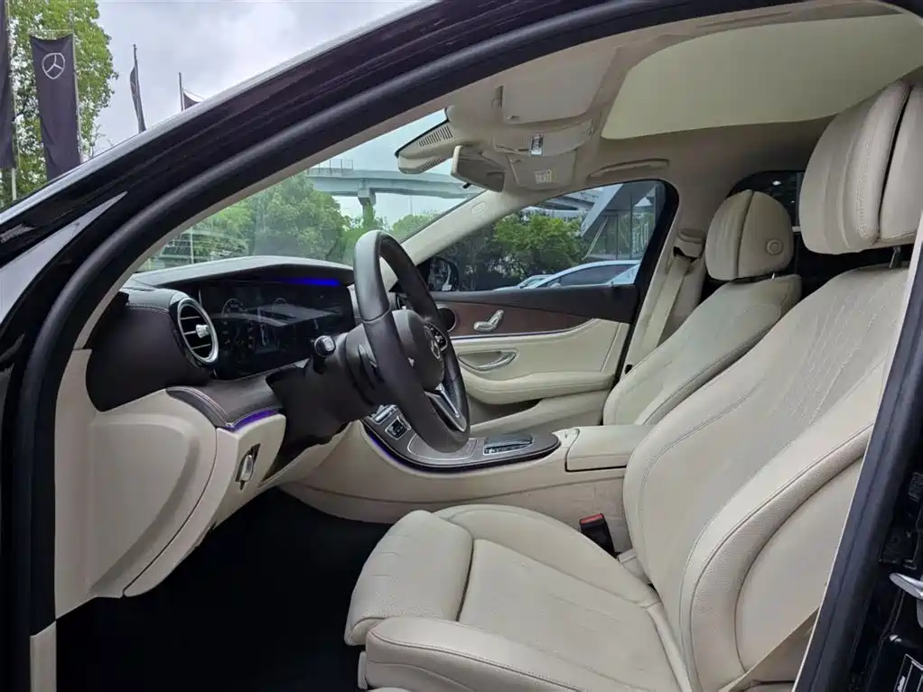 Mercedes-Benz E-Class 2020 — фото 14