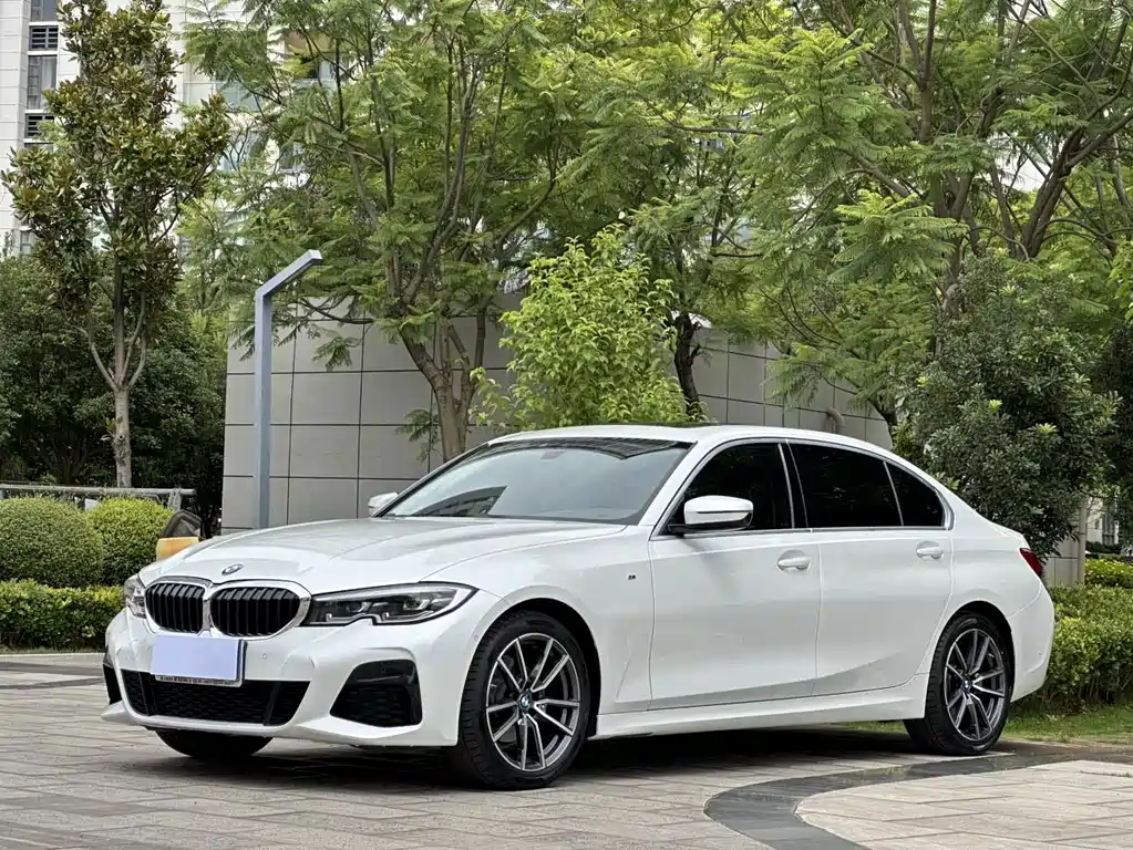 BMW 3 Series 2021