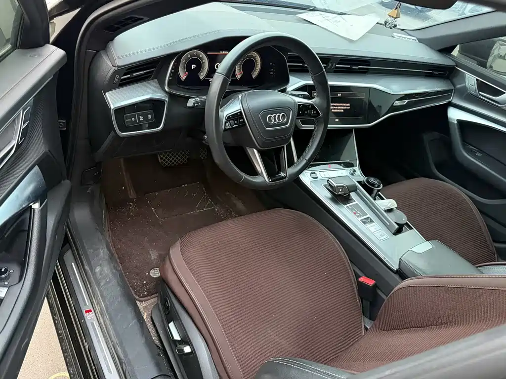 Audi A6L 2023