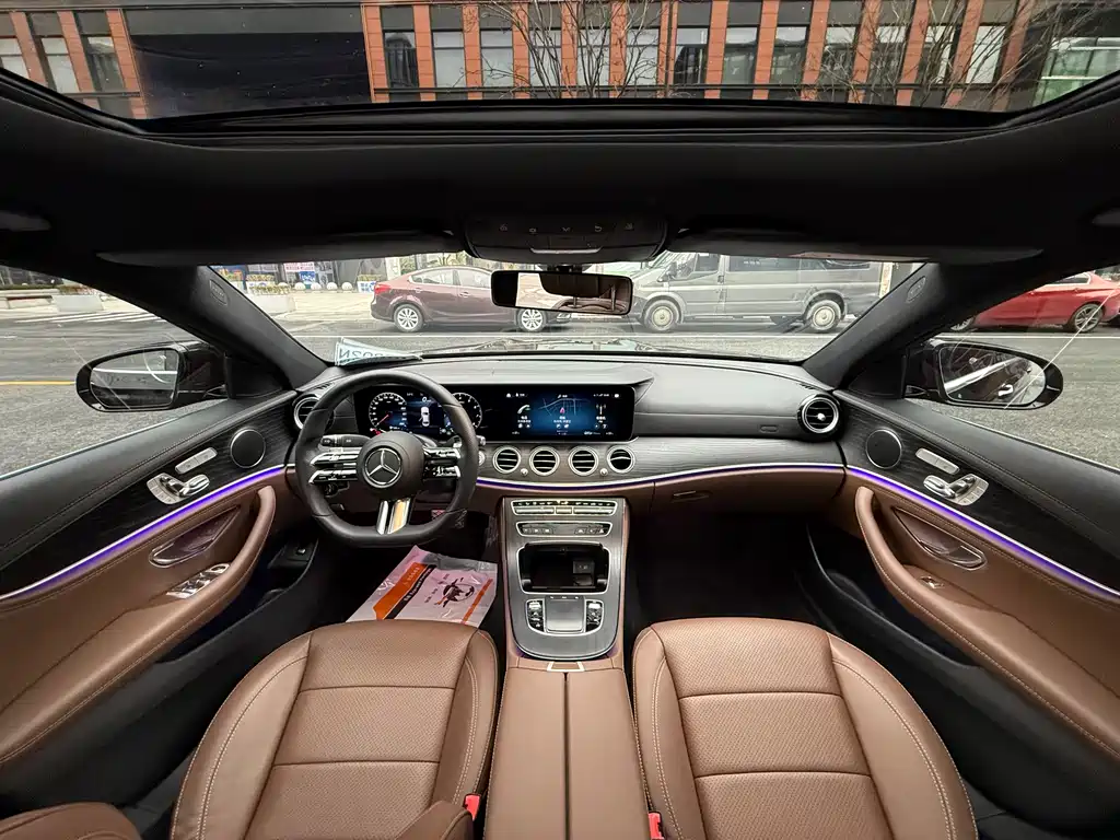 Mercedes-Benz E-Class 2021 — фото 11