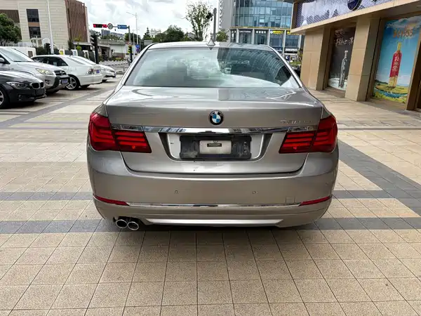 BMW 7 Series 2015