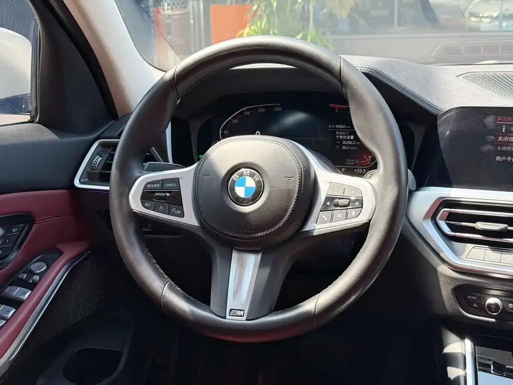 BMW 3 Series 2022 — фото 14
