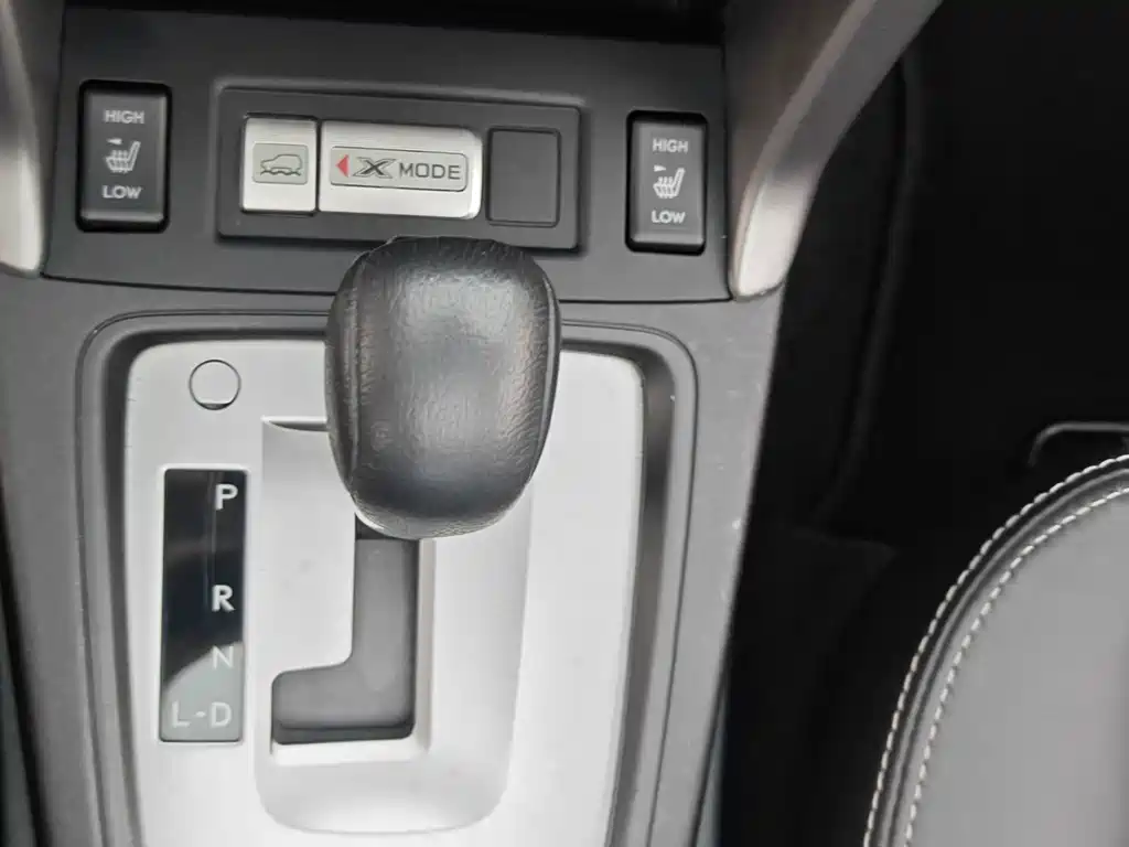 Subaru Forester 2015 — фото 23