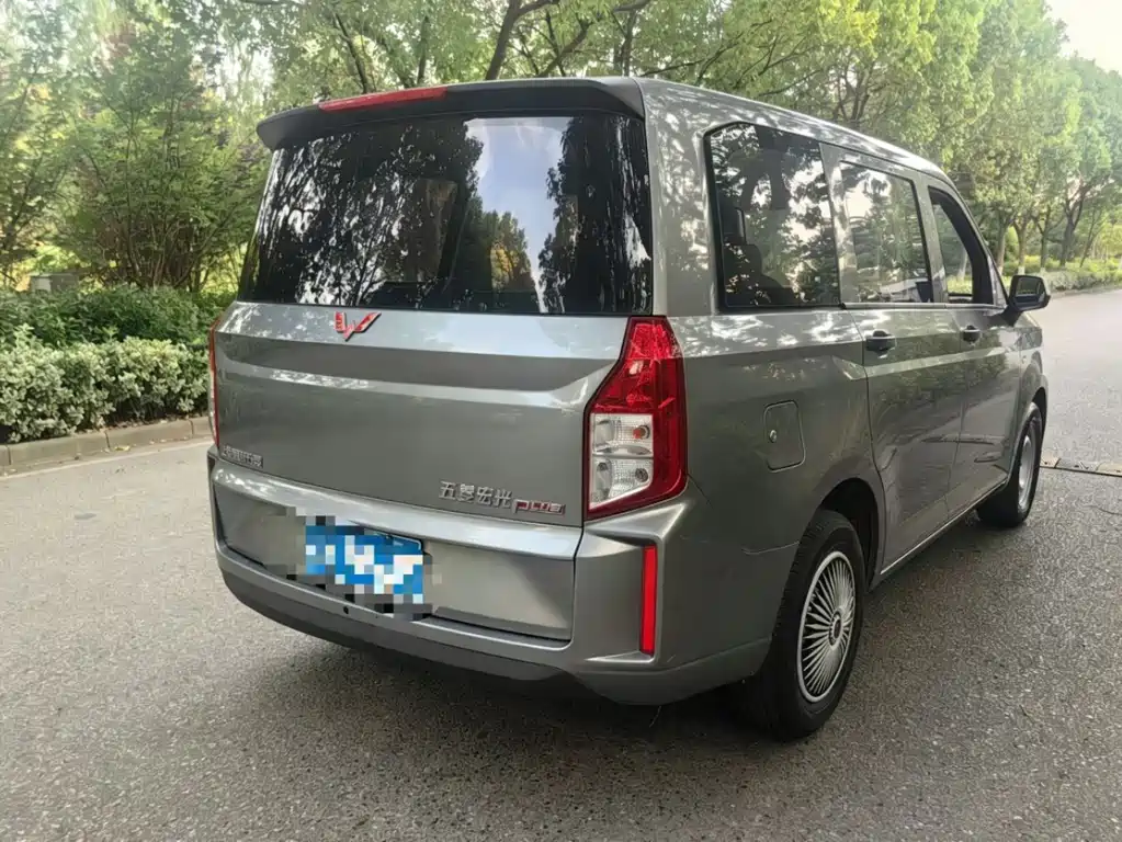 Wuling Hongguang PLUS 2022 — фото 3