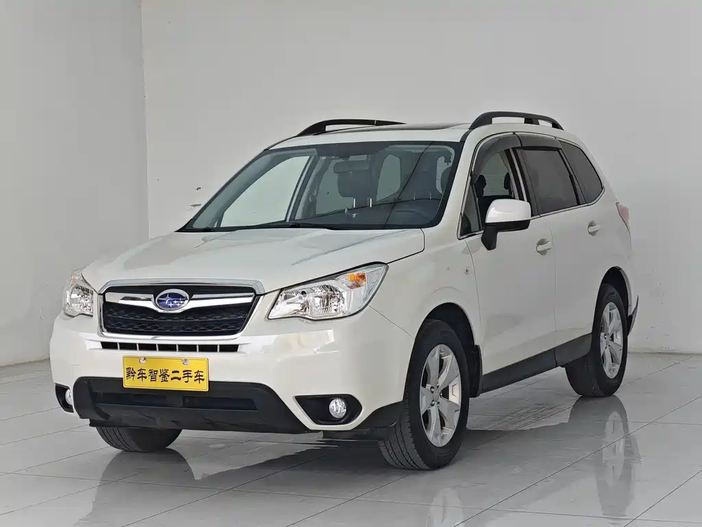 Subaru Forester 2015 — фото 1