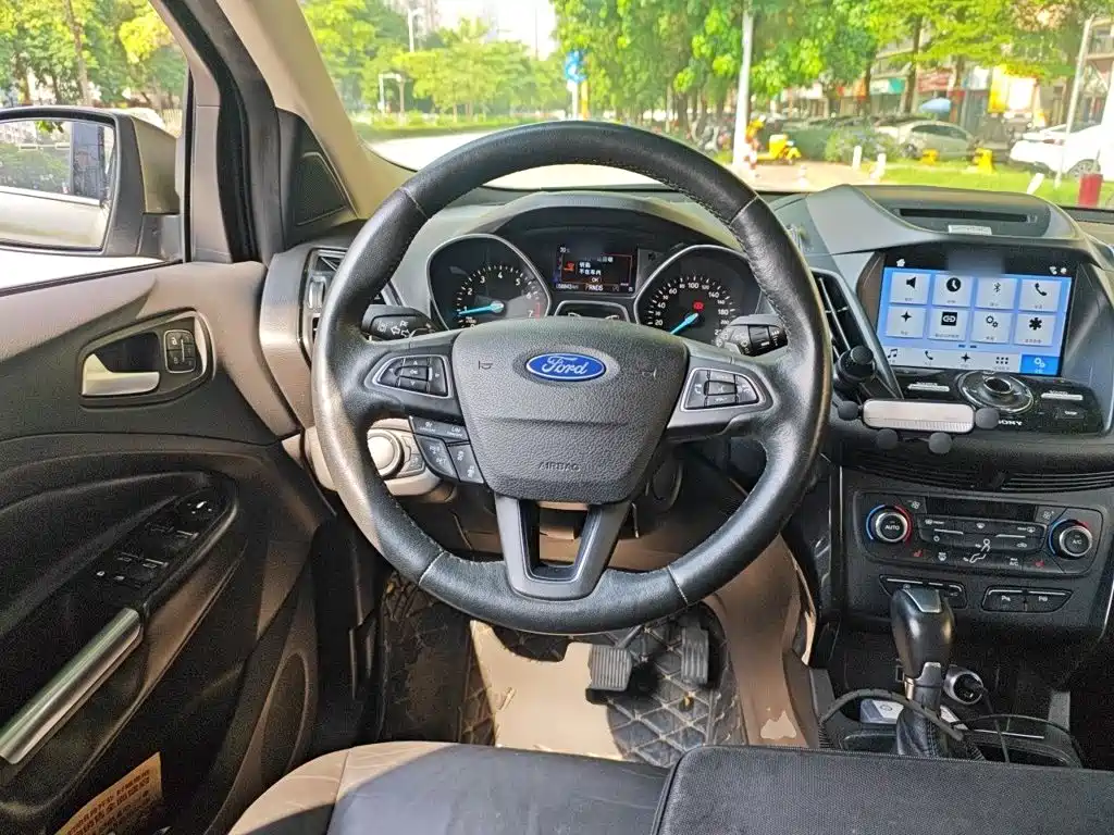 Ford Kuga 2016 — фото 7