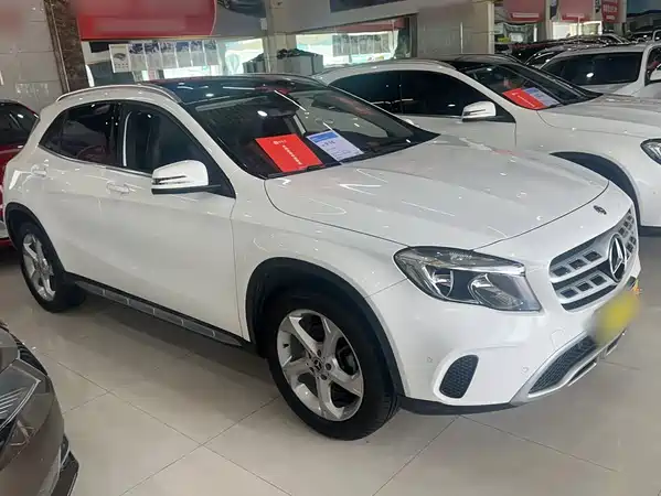 Mercedes-Benz GLA 2019