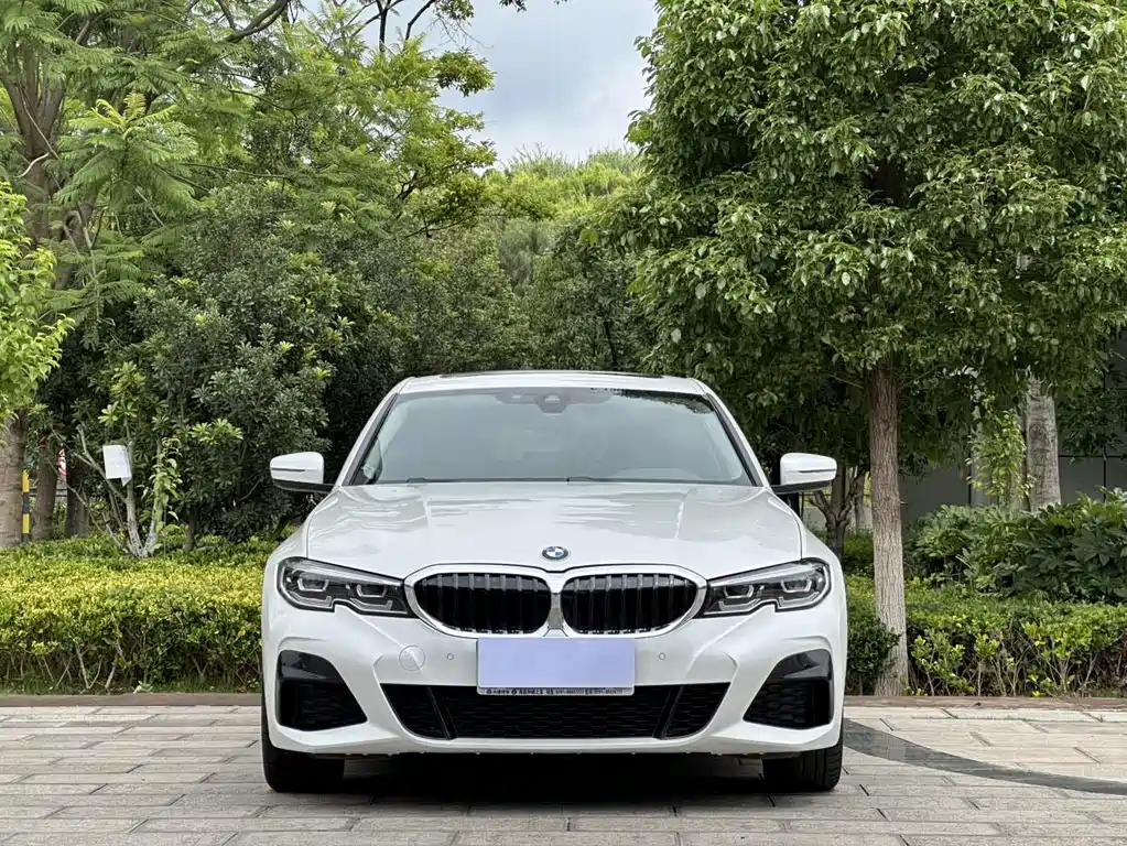 BMW 3 Series 2021