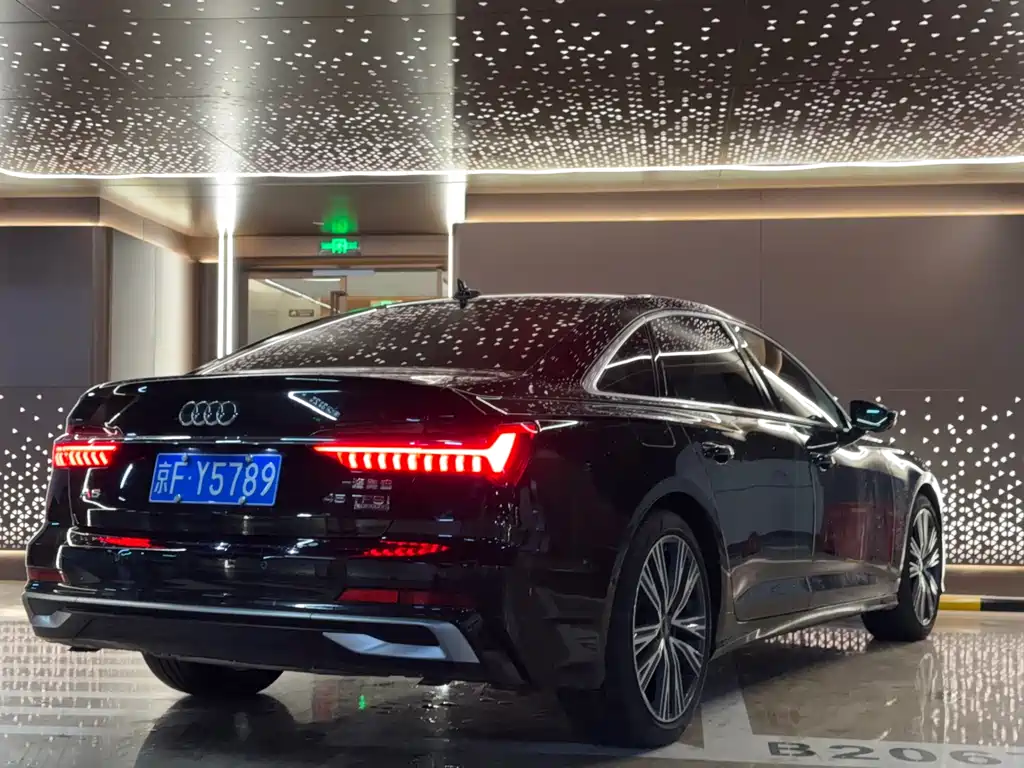 Audi A6L 2023 — фото 22