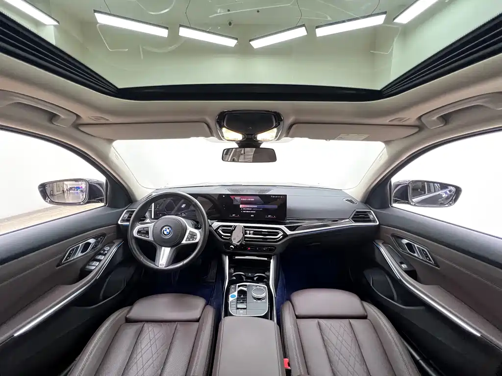BMW i3 2023 — фото 19