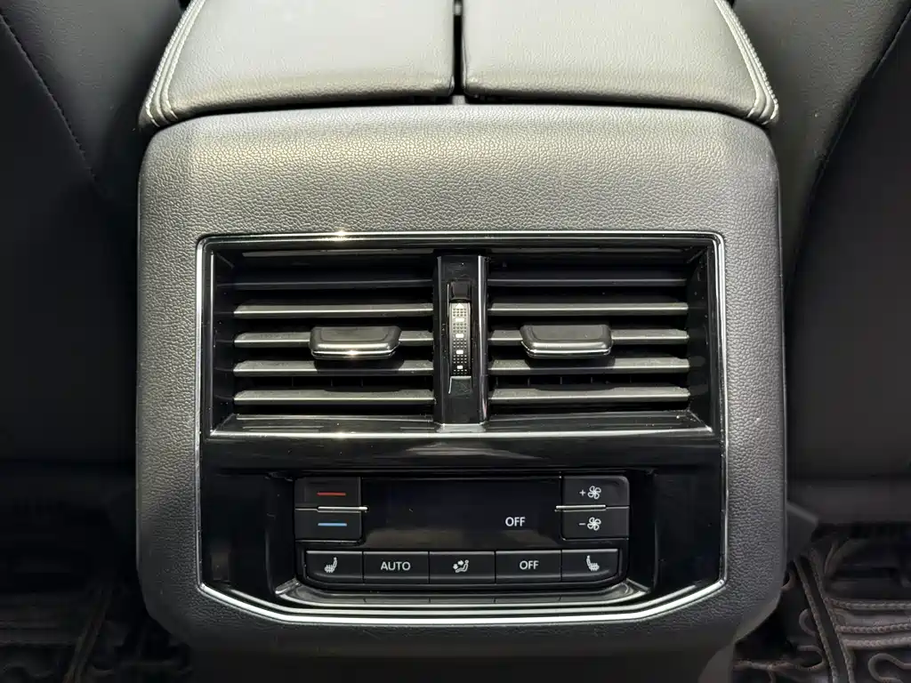Volkswagen Teramont 2018 — фото 12