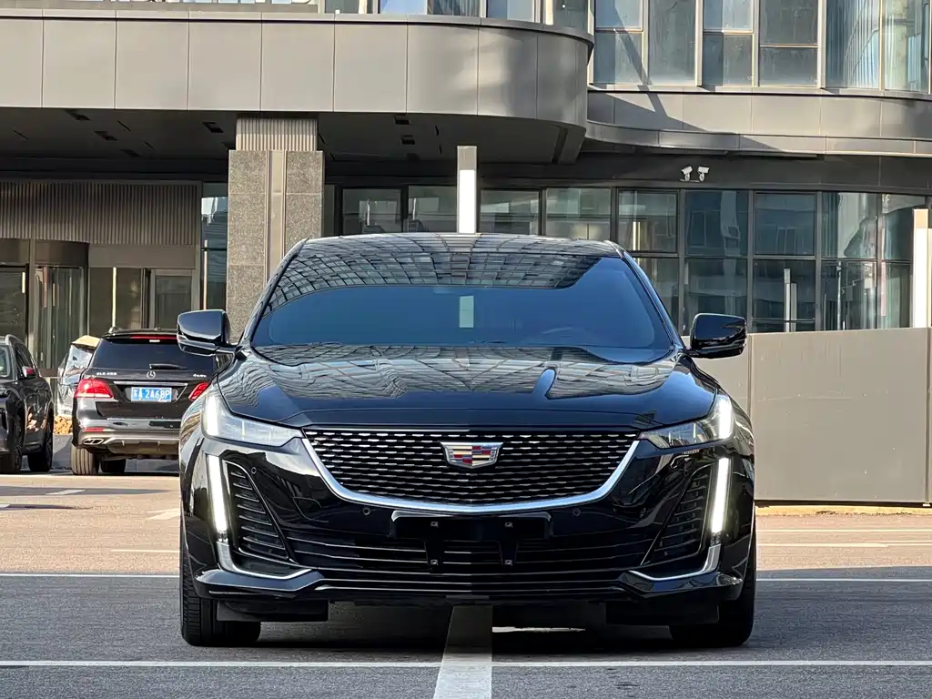 Cadillac CT5 2024 — фото 2
