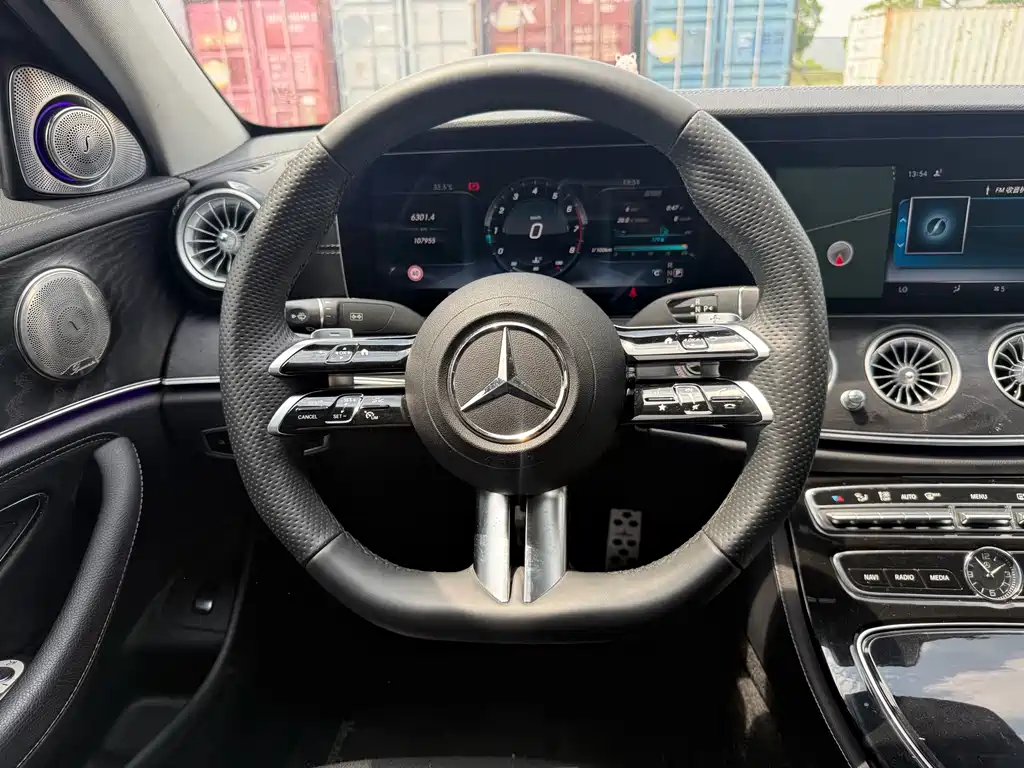 Mercedes-Benz E-Class 2017 — фото 10