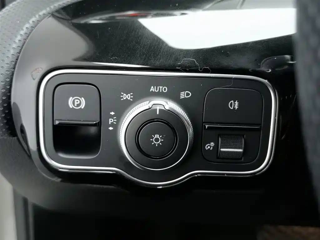 Mercedes-Benz A-Class 2020 — фото 21