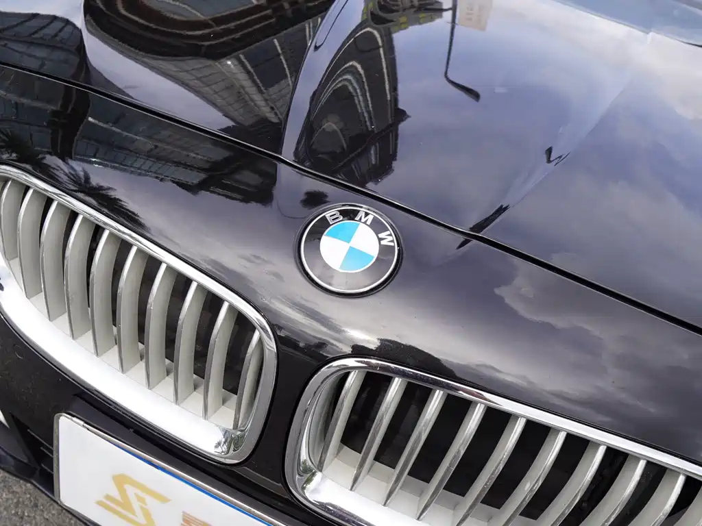 BMW 5 Series 2013 — фото 19