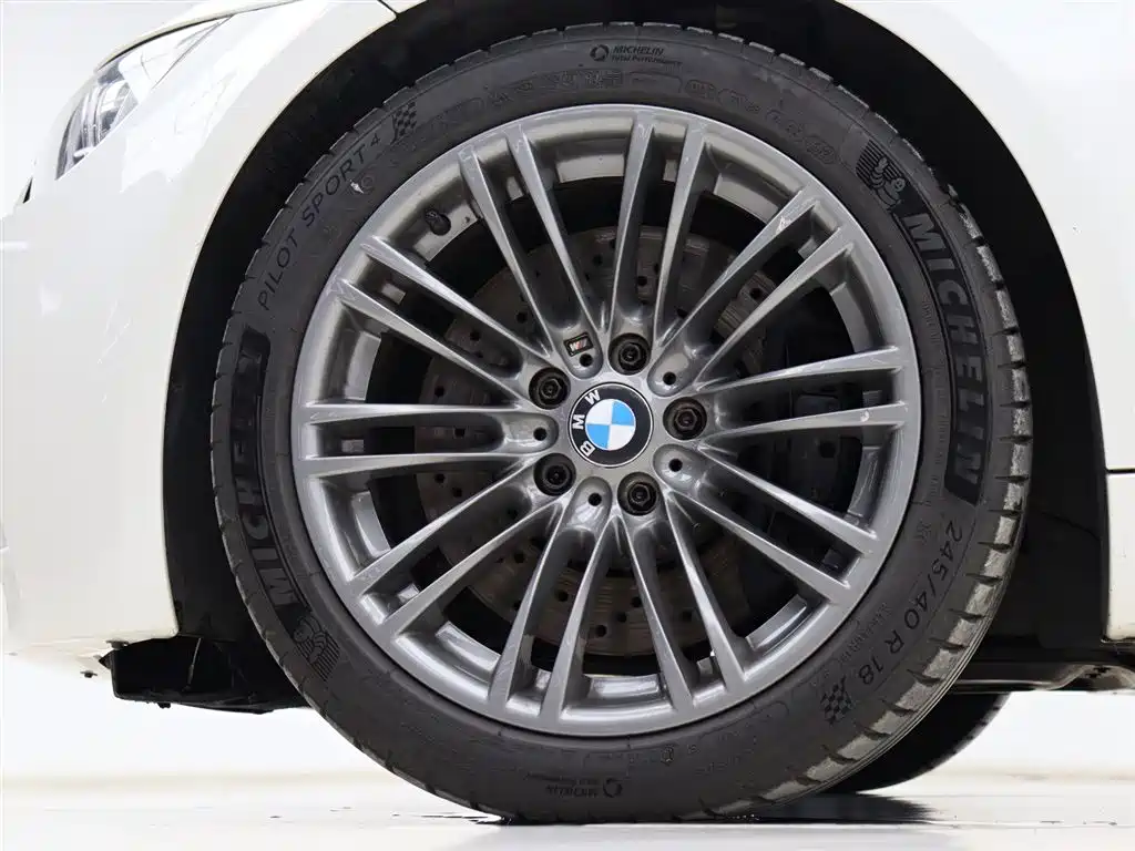 BMW M3 2013 — фото 29