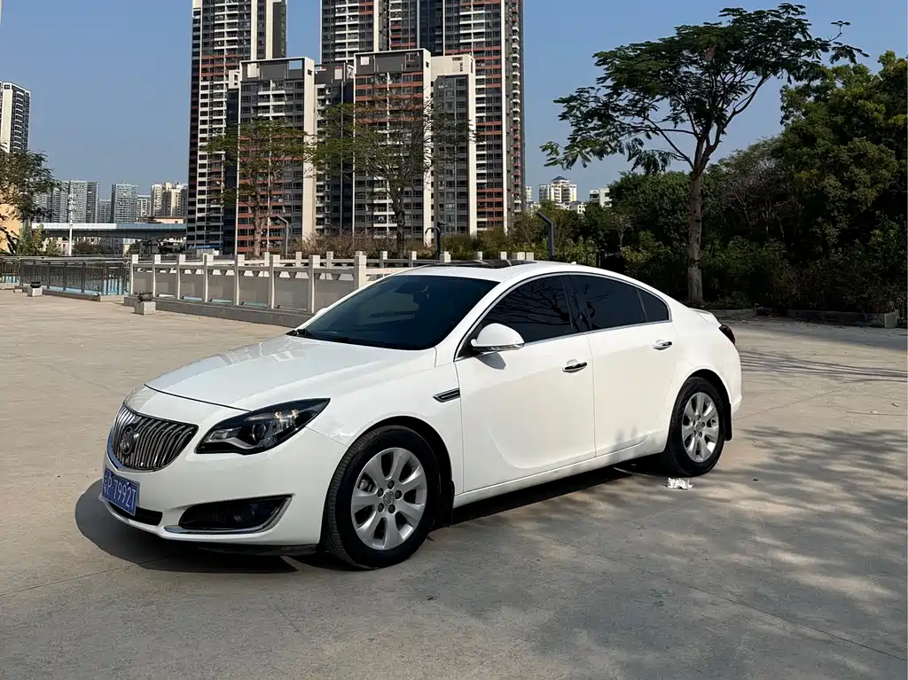 Buick Regal 2015 — фото 1