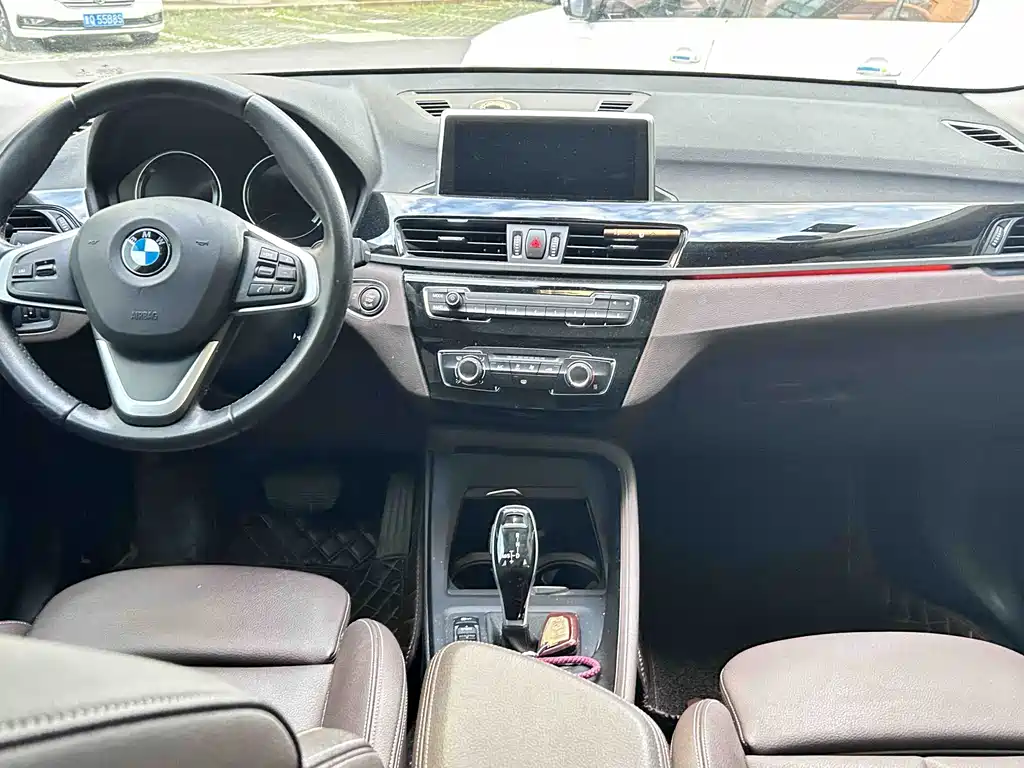 BMW X1 2019 — фото 12