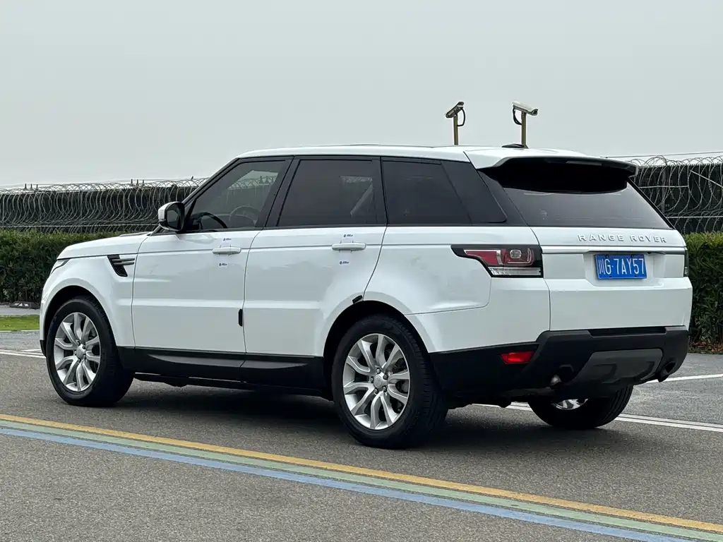 Land Rover Range Rover Sport 2017 — фото 4