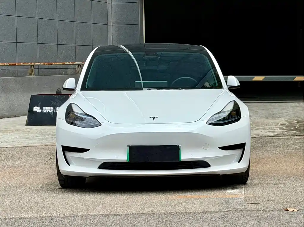 Tesla Model 3 2023 — фото 2