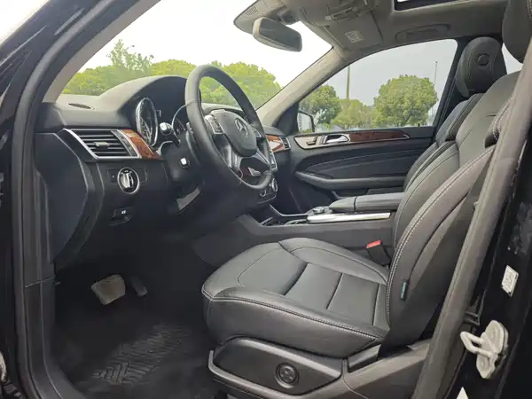 Mercedes-Benz M-Class 2014
