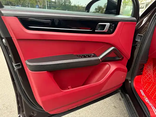 Porsche Cayenne 2019