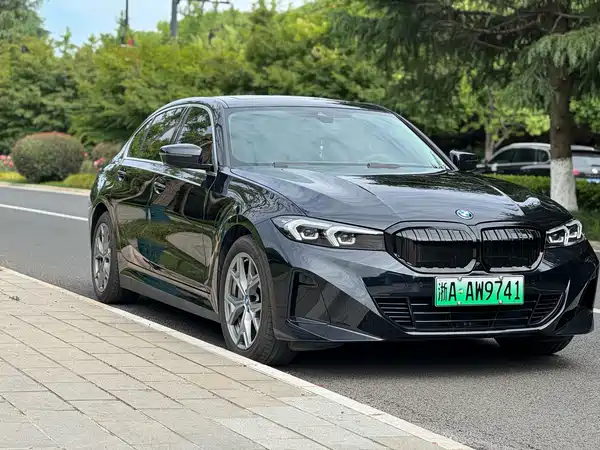 BMW i3 2024