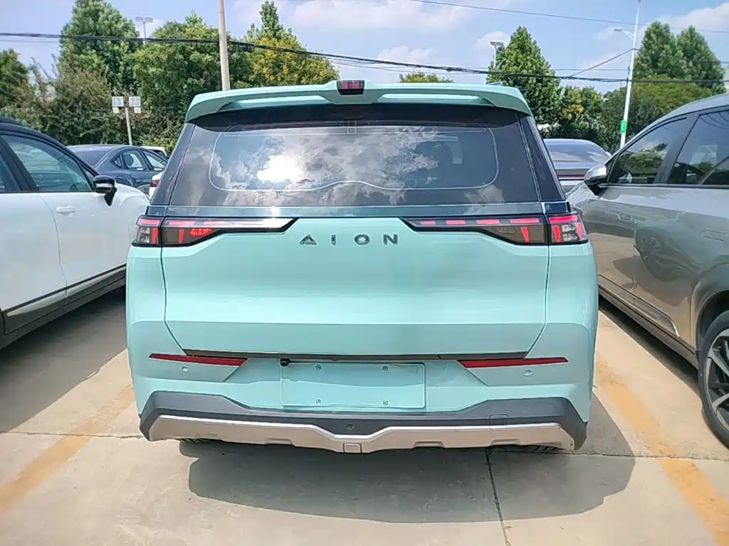 Aion Y 2021