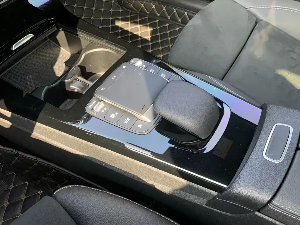 Mercedes-Benz A-Class 2023 — фото 19