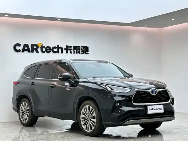 Toyota Highlander 2021