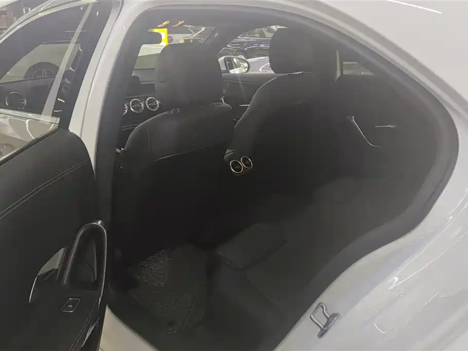 Mercedes-Benz A-Class 2022 — фото 11