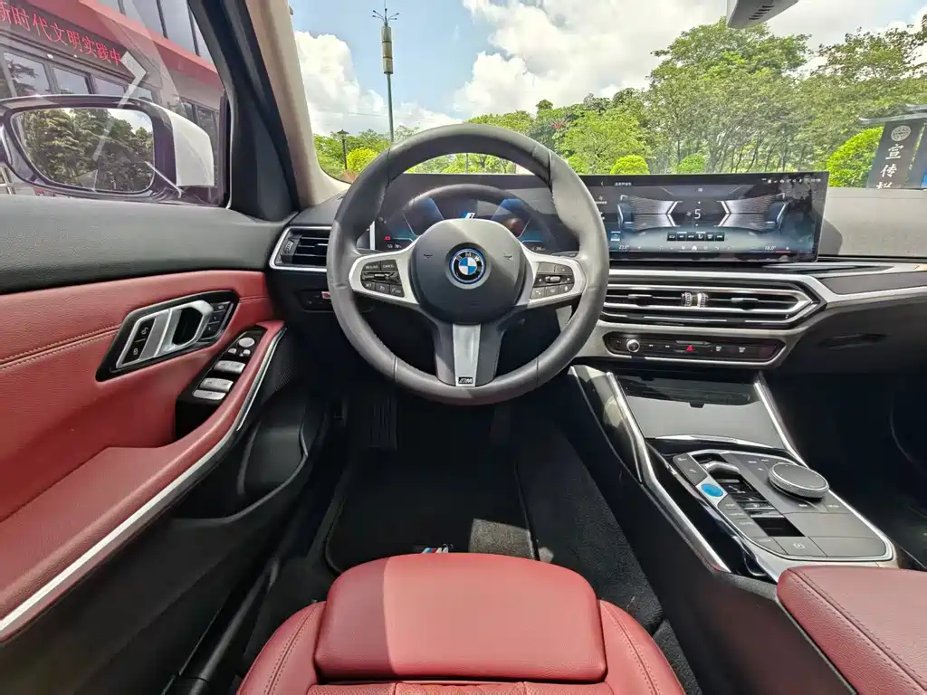 BMW i3 2024 — фото 10