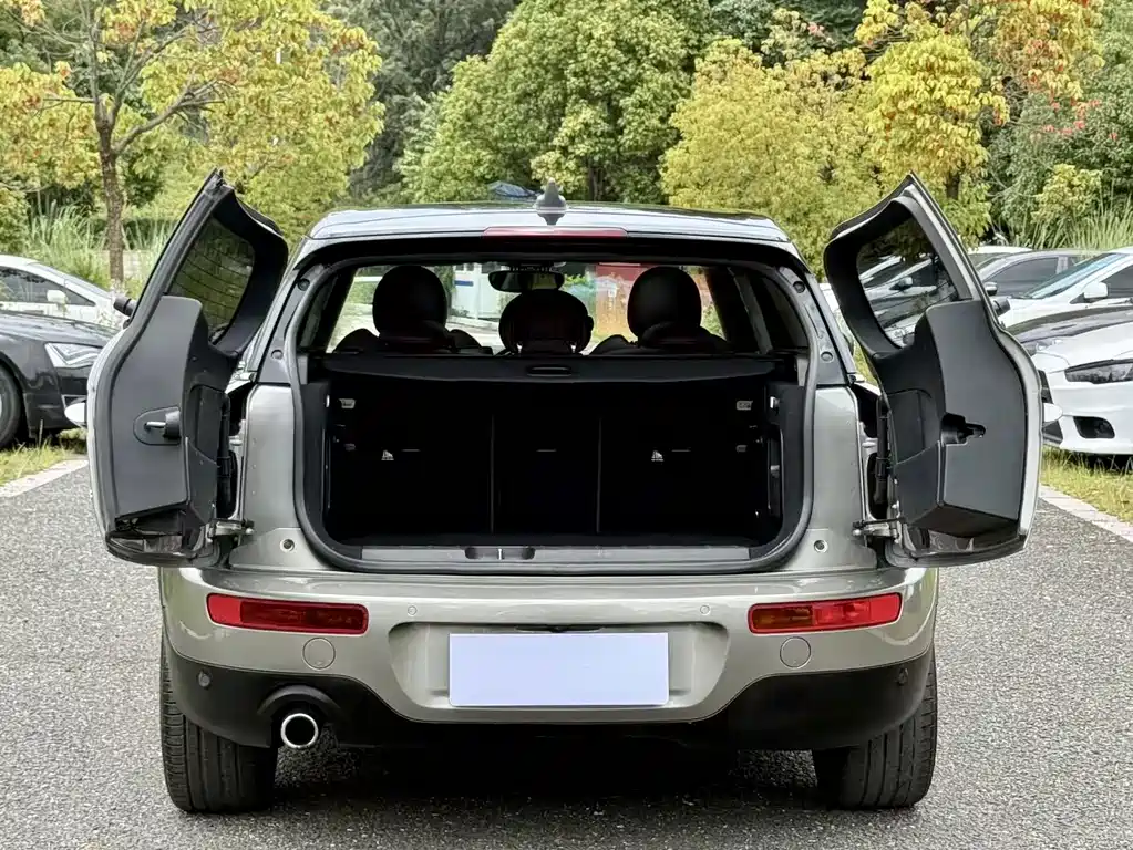 MINI Clubman 2018 — фото 13