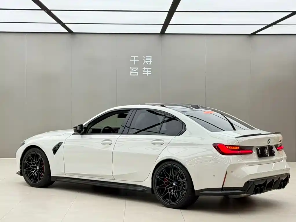 BMW M3 2025 — фото 13
